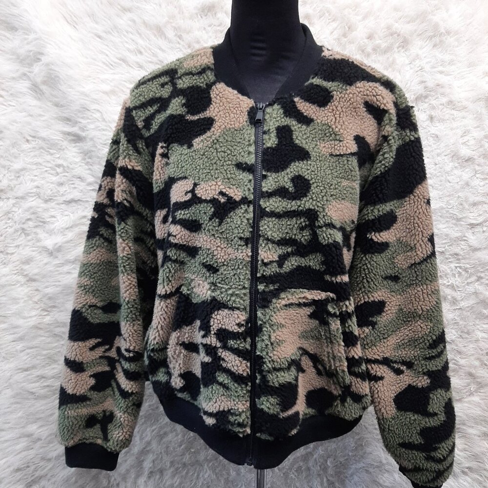 Rock & Republic Women's Camoflauge Zip Up Sherpa Fleece Jacket Size XL